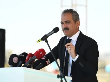 Milli Eğitim Bakanı Özer: “156 milyon yardımcı kaynakla eğitim öğretime devam edeceğiz”
