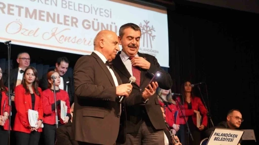 Milli Eğitim Bakanı Tekin, öğretmenler için söyledi: &quot;Gurbet O Kadar Acı Ki&quot;
