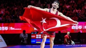 Milli güreşçi tarih yazdı! Kerem Kamal Dünya Şampiyonu