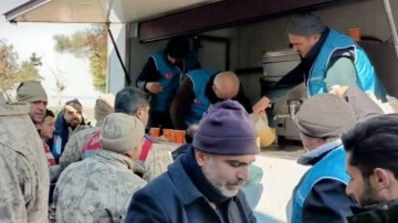 Mirasımız Kudüs Derneği, depremden etkilenen illerde yardım çalışması yapıyor