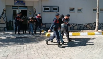 MİT destekli insan kaçakçılığı operasyonunda 11 şüpheli serbest
