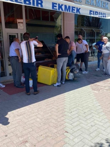 Motosikleti çaldı kaçarken kaza yaparak yaralandı
