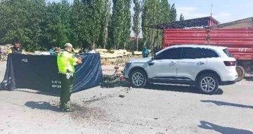 Motosikletli gencin hayatını kaybettiği kaza kamerada