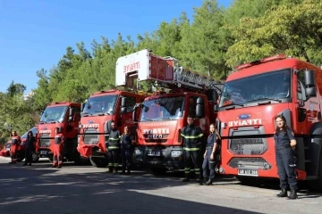 Muğla Büyükşehirin araç filosuna 76 yeni araç kazandırılıyor
