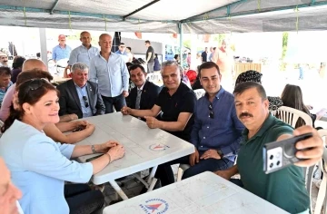 Muratpaşa Belediye Başkanı Uysal: &quot;Yayla şenlikle yaşamalı&quot;
