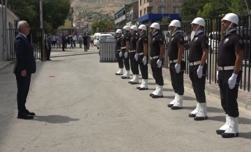 Muş’a ataması yapılan Vali Çakır göreve başladı
