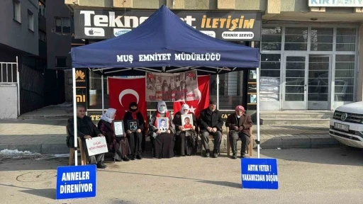 Muş’ta ailelerin evlat nöbeti devam ediyor
