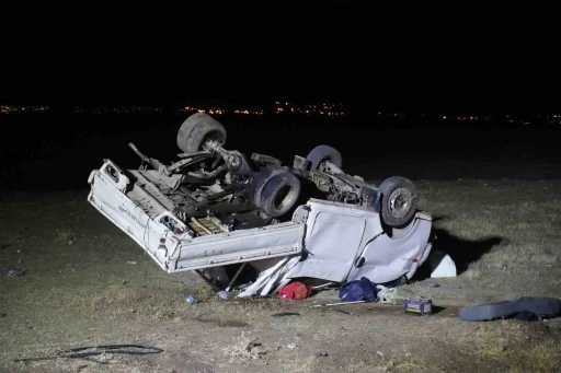 Muş’ta otomobille çarpışan kamyonet ters döndü: 5 yaralı
