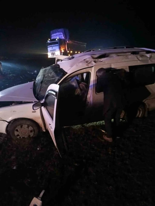 Muş’ta yoğun sis kazaya neden oldu: 6 kişi yaralandı
