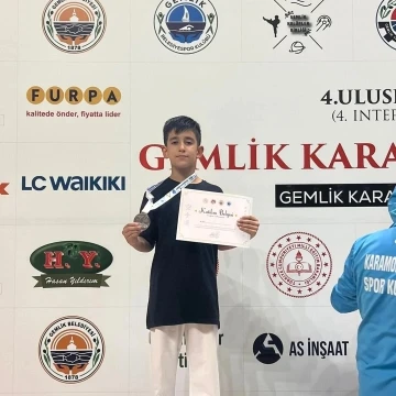 Muşlu sporcu gümüş madalya kazandı
