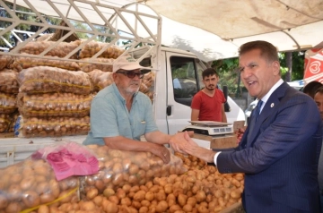 Mustafa Sarıgül Pazaryerini gezdi, fiyatları eleştirdi!