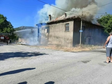 Müstakil evde çıkan yangın söndürüldü
