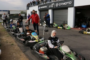 Nazilli go-kart pistinde gençler yarıştı
