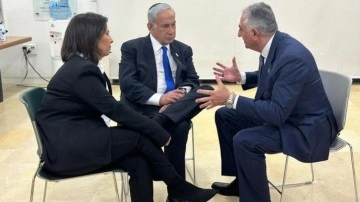 Netanyahu, İran'ın sürgündeki prensi Rıza Pehlevi ile buluştu