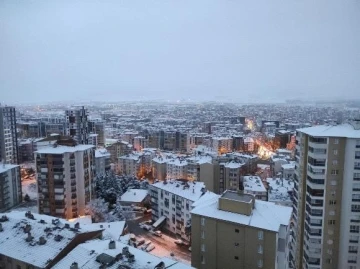 Niğde beyaza büründü
