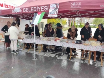 Niğde’de Filistin için ‘Hayır Çarşısı’ açıldı
