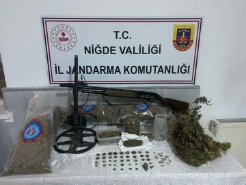 Niğde’de jandarma ekiplerinden tarihi eser operasyonu
