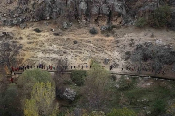 Niğde’de öğretmenler geleneksel doğa yürüyüşüne katıldı
