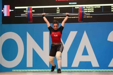 Nuray Güngör, Konya’da altın madalya kazandı
