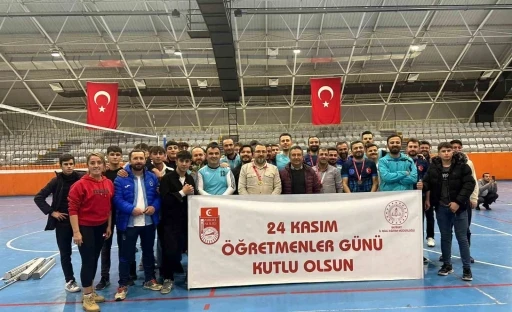 Öğretmenler Günü Voleybol Turnuvası’nın şampiyonu belli oldu
