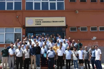 Okul arkadaşları 47 yıl sonra buluştu
