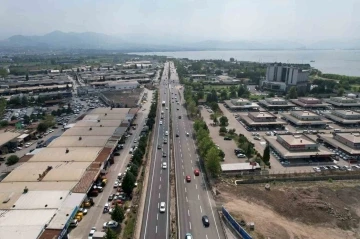 Ömer Türkçakal Bulvarı trafiğe açıldı
