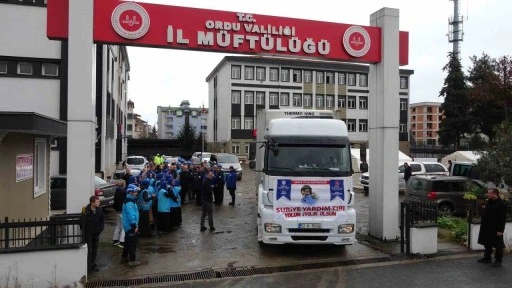 Ordu’da Halep’e 4 tır insani yardım malzemesi gönderildi