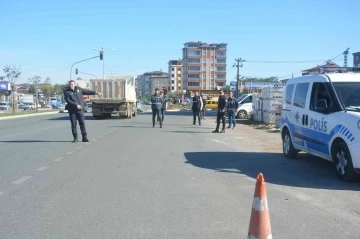 Ordu’da polisten 4 farklı noktada denetim
