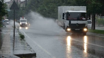 Ordu’da sağanak hayatı olumsuz etkiledi
