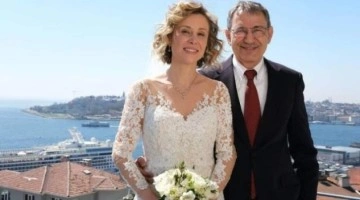 Orhan Pamuk, Aslı Akyavaş'la evlendi!