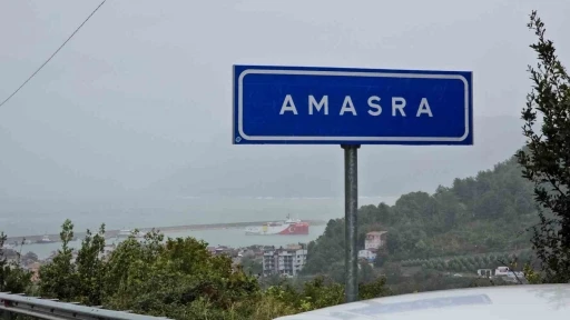 Oruç reis ve balıkçı gemiler limanda bekleyişini sürdüyor
