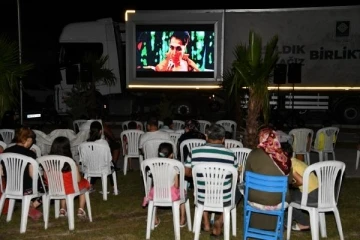 Osmaniye’de açık hava sinema keyfi devam ediyor