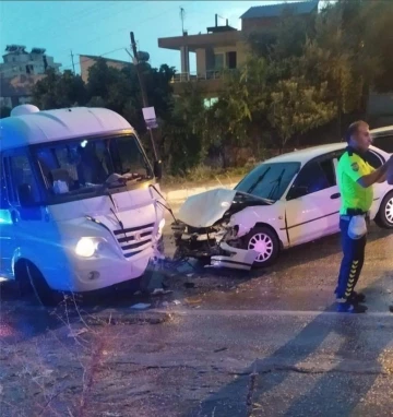 Osmaniye’de minibüs ile otomobil çarpıştı: 9 yaralı
