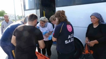 Otel servisi midibüs ile minibüs çarpıştı: Facianın eşiğinden dönüldü
