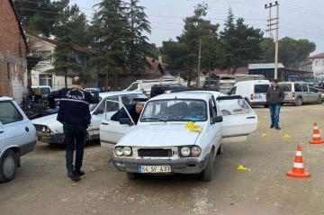 Otomobilde silahlı saldırıya uğrayan baba hayatını kaybetti
