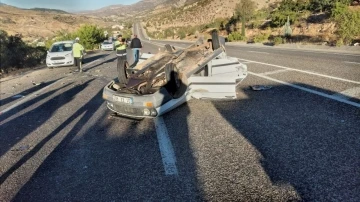 Otomobilin arkadan çarptığı araç takla attı: 2 yaralı
