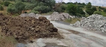 Otoyol bağlantı yolu kaçak hafriyat nedeni ile kapandı
