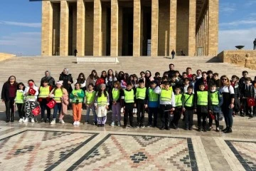 Özel Deva Okulları Öğrencileri Ankara’da Ata’nın huzurunda.