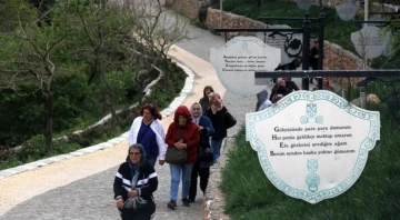 Özlem ve hasretin dile geldiği “Mani Yolu”
