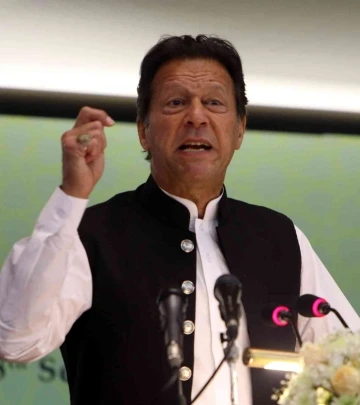 Pakistan’da eski Başbakan Imran Khan’a tutuklama emri
