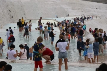 Pamukkale’de 2 milyon hedefine günler kaldı
