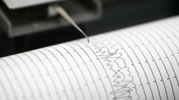 Papua Yeni Gine'de 6,2 büyüklüğünde deprem