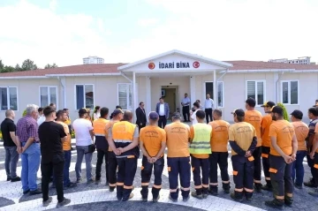 Park ve Bahçeler Müdürlüğü’nü ziyaret eden Başkan Vidinlioğlu; “Kastamonu’ya yakışan bir yerleşke oldu”
