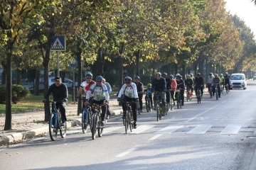 Pedallar Cumhuriyet için çevrildi
