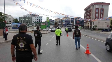 Pendik’te okul önlerinde sıkı denetim
