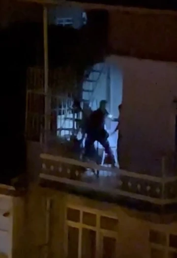 Polis 2 saat kovaladı, hırsız balkonda yakalandı
