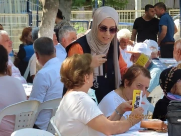 Polis ekipleri, kadınlara KADES’i anlattı
