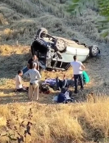 Polis memuru ailesiyle kaza yaptı: 1 ölü, 4 yaralı
