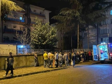 Polis memuru kadın lojmandaki evine ölü bulundu
