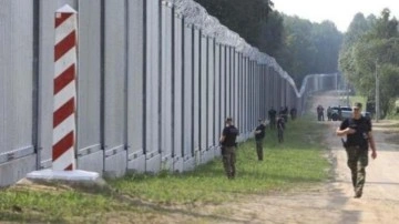 Polonya, Rusya sınırına duvar örüyor